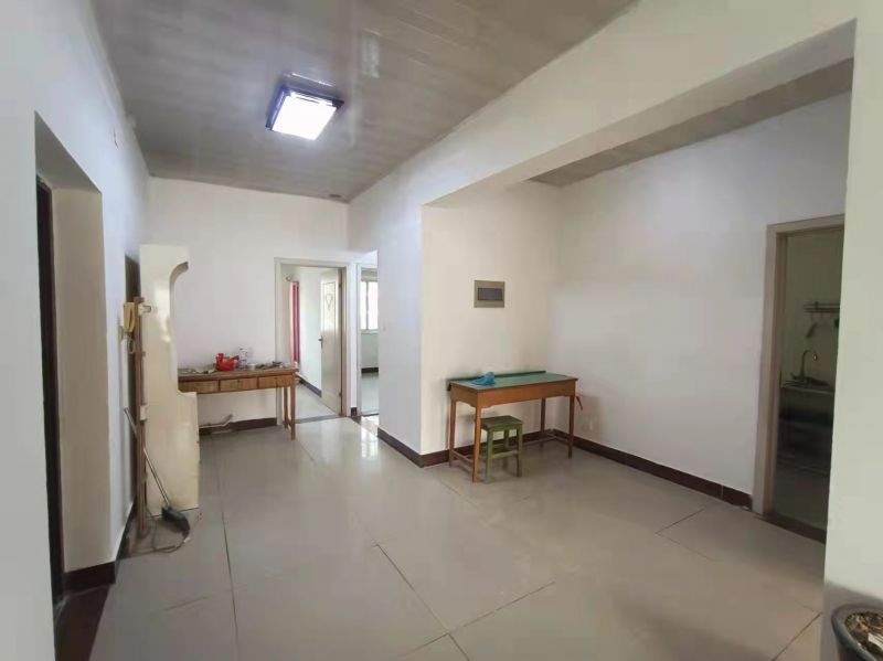 居家自住必看好房！3室2廳1衛隨時看房。