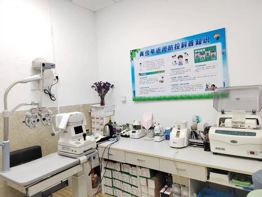 普通裝修1室1廳1衛90m25000元/月