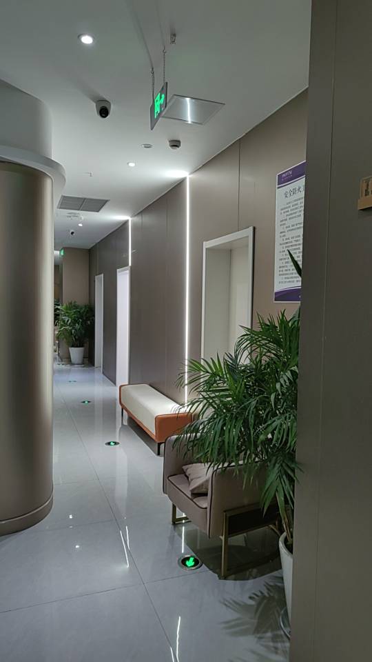 普通裝修2室1廳1衛51m2700元/月