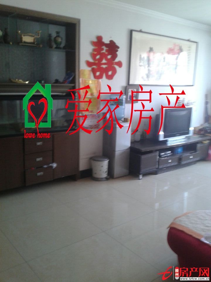 誠信花園精裝修，產證滿五，地理位置優越