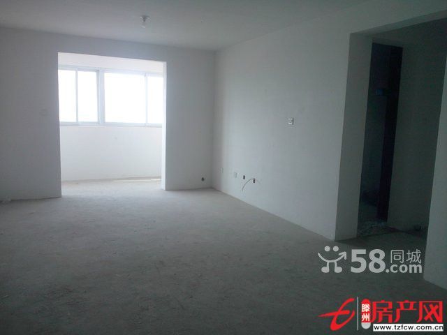 低價出售問天三期三室兩廳兩衛前后大涼臺