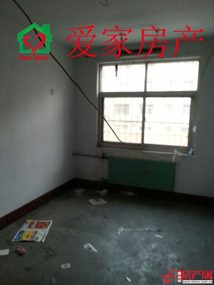 魯東小區黃金樓層，毛坯房，房主換房揮淚甩！??！