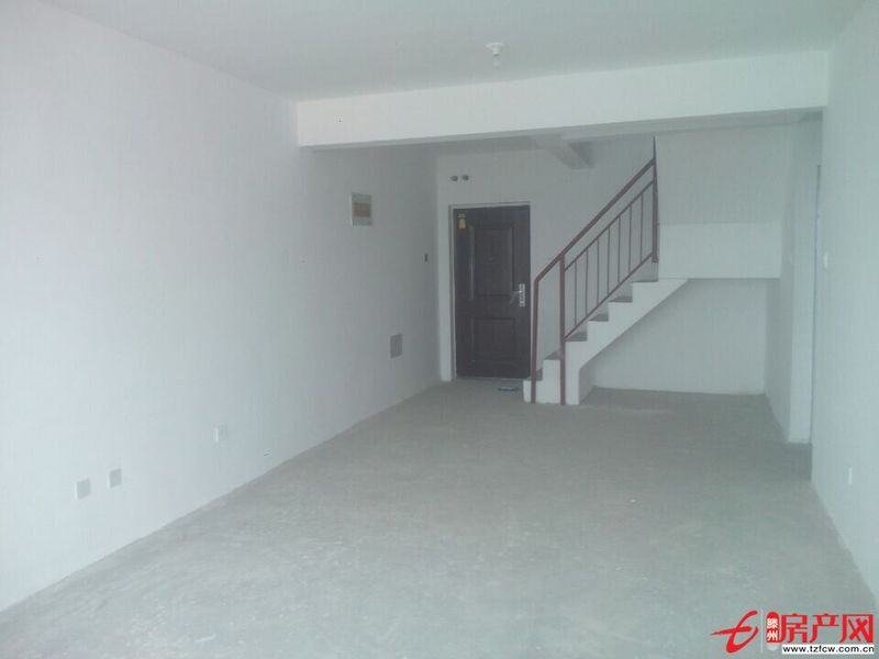 價格低，難得一見的復式，奢侈的房源，你還在猶豫嗎？