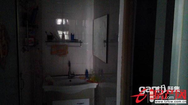 德馨花園低價出售學區房送大儲藏室