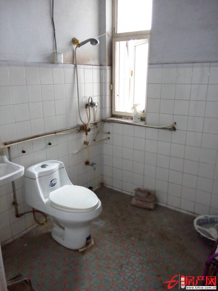 春秋閣北區，三居室，四樓