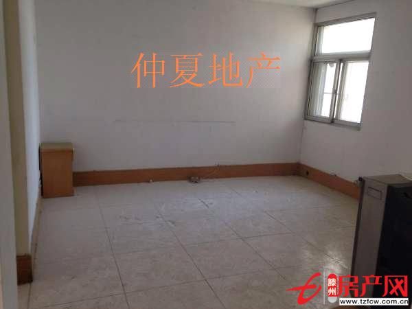 前進花園滕北學區房黃金三樓戶型很棒采光好滿五年可貸款