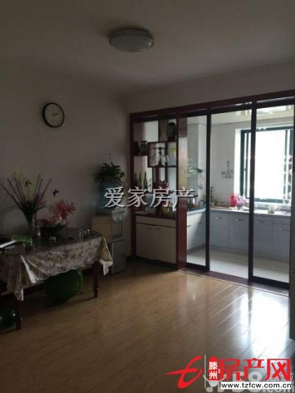 濱江二期多層三樓精裝修帶車庫