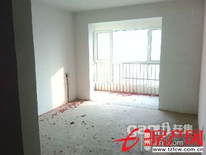 三室兩廳一衛，兩室向陽，隨時看房