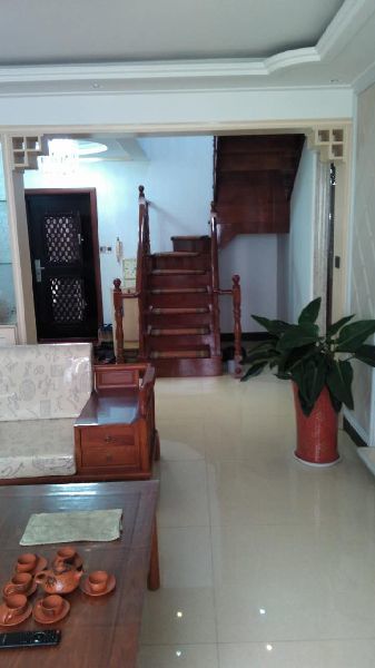 和諧康城，一樓小復式，豪裝