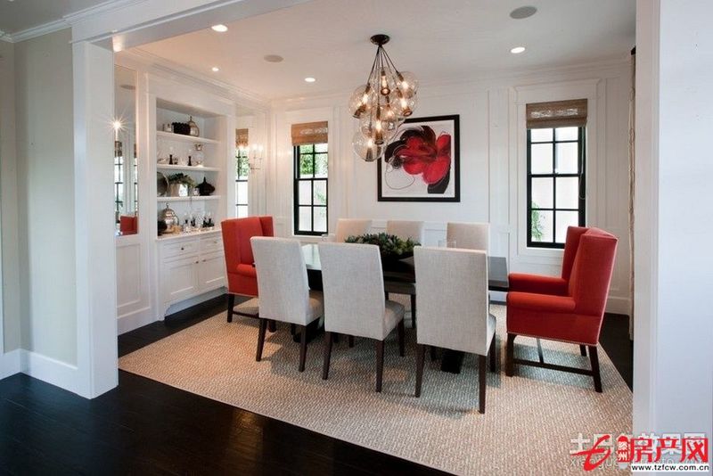 學院路，陽光國際，電梯房，兩室兩廳毛坯可貸款戶型好