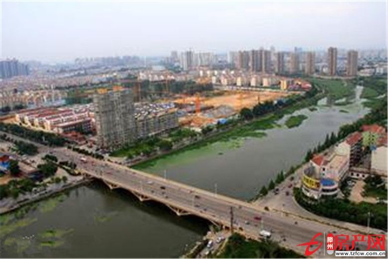 金河灣，沿河北岸，學校區域，綁定車位七萬五（另算，可貸款