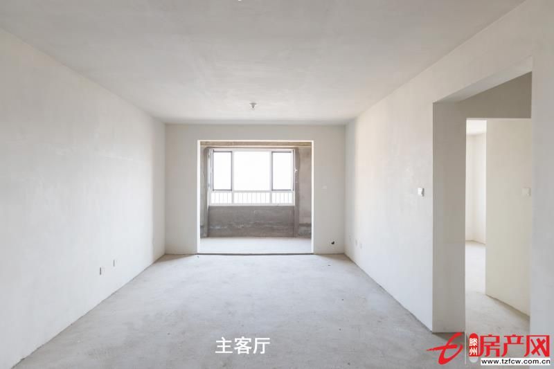 金河灣新房出售，二十五層景觀房一百平米，兩室兩廳