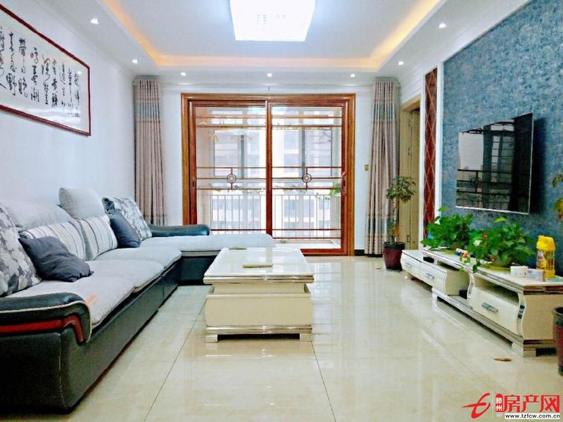 人和藍灣,117平,精裝3房,黃 金樓層,送家具家電,采光好