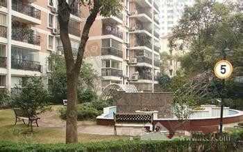 上海通盛，小高層，兩室一廳朝陽，證滿五年，配合貸款，戶型方正