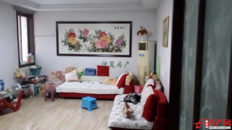 德馨花園3室出售，精裝修，朝南北，不要錯過。