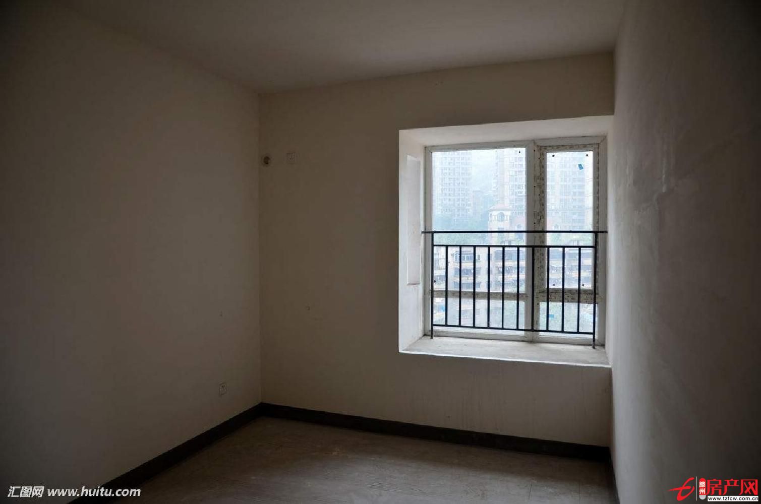 蘋果花園洋房，價格包含儲藏室，三室朝陽，南北通透。