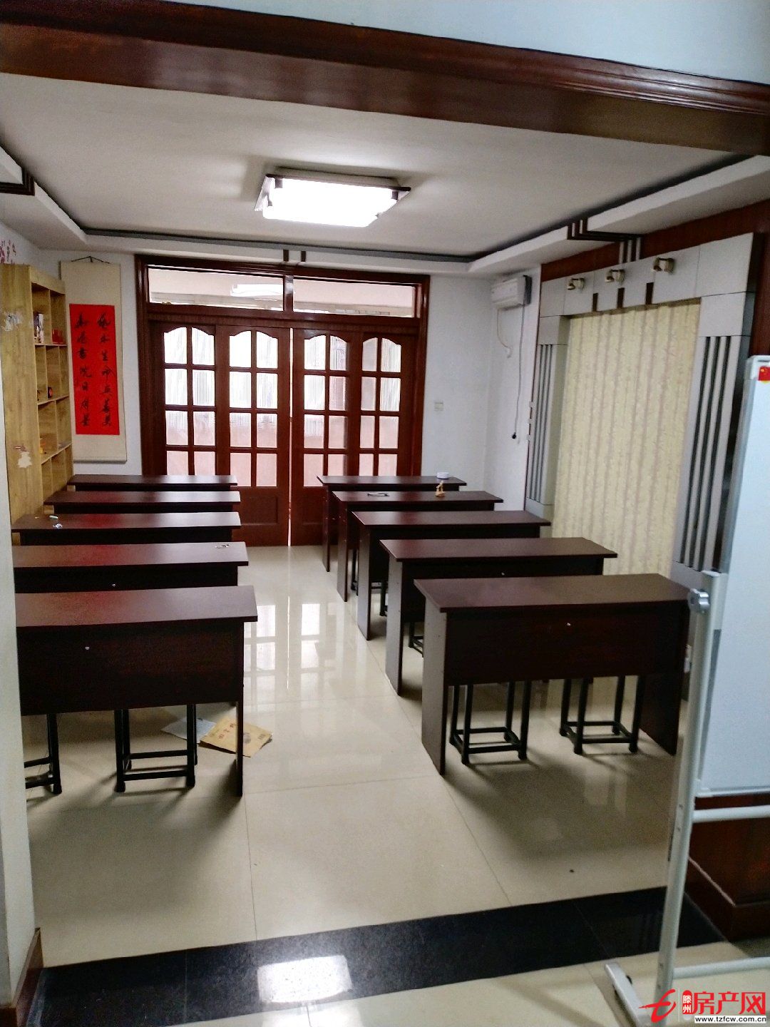 業主急售龍泉苑32-1-102，3室2廳2衛，送地下室。