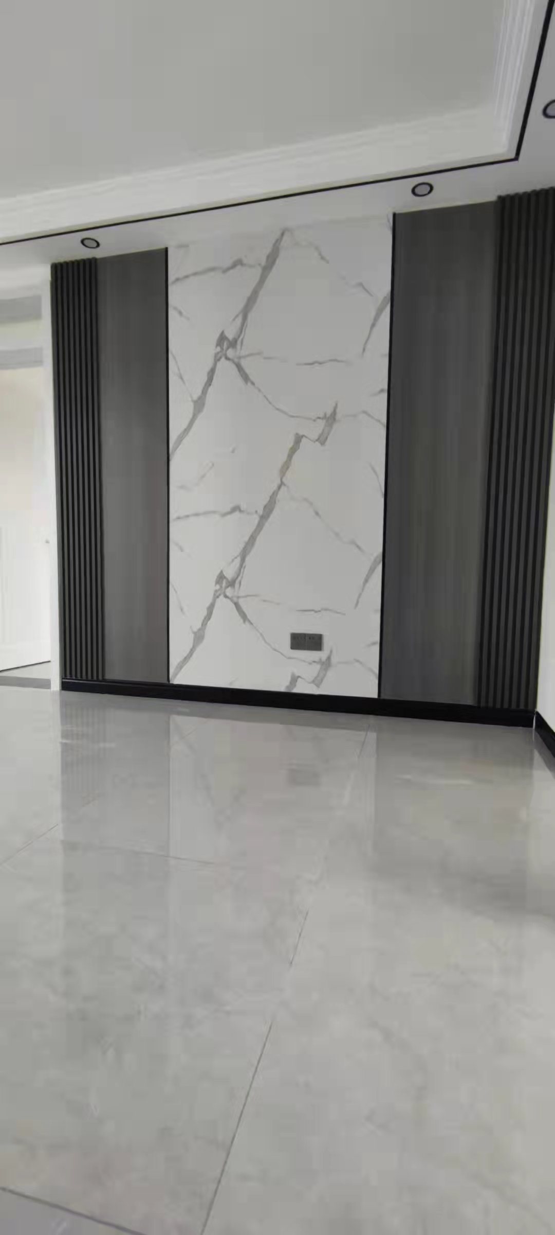 富麗華4樓 精裝修 拎包入住 首付18萬 三居室 儲藏室