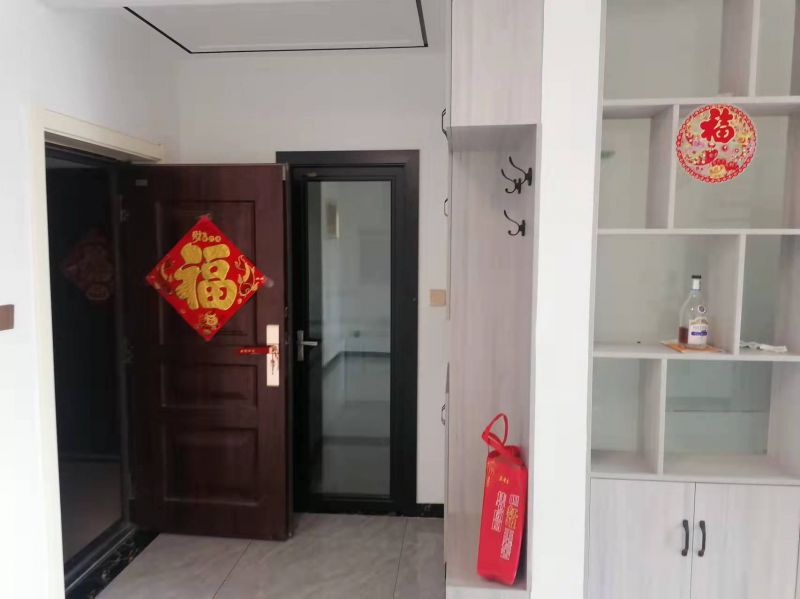 精裝修3室2廳1衛103m2118萬元