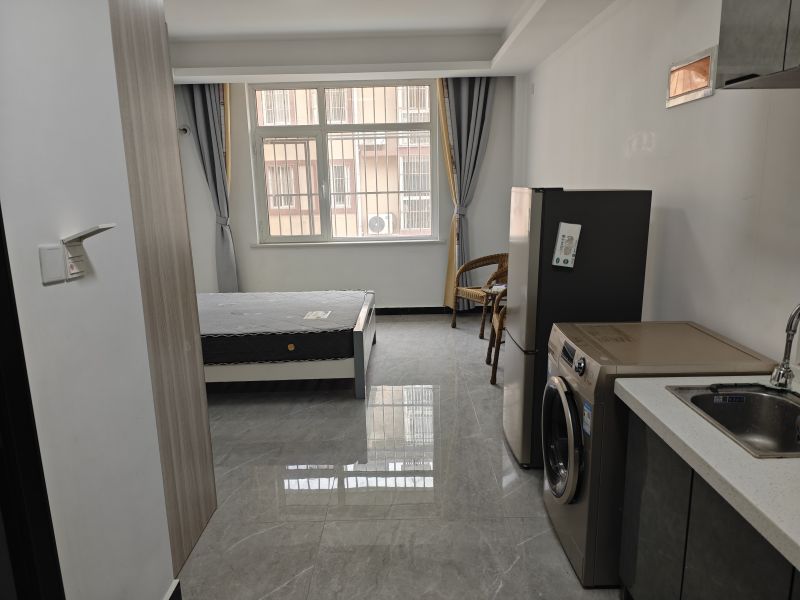 精裝修1室1廳1衛38m21000元/月