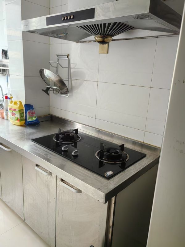 普通裝修3室2廳1衛105m21299元/月